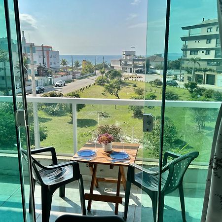 בומבינאס Estudio A 150 Metros Da Praia De Mariscal - V05 מראה חיצוני תמונה