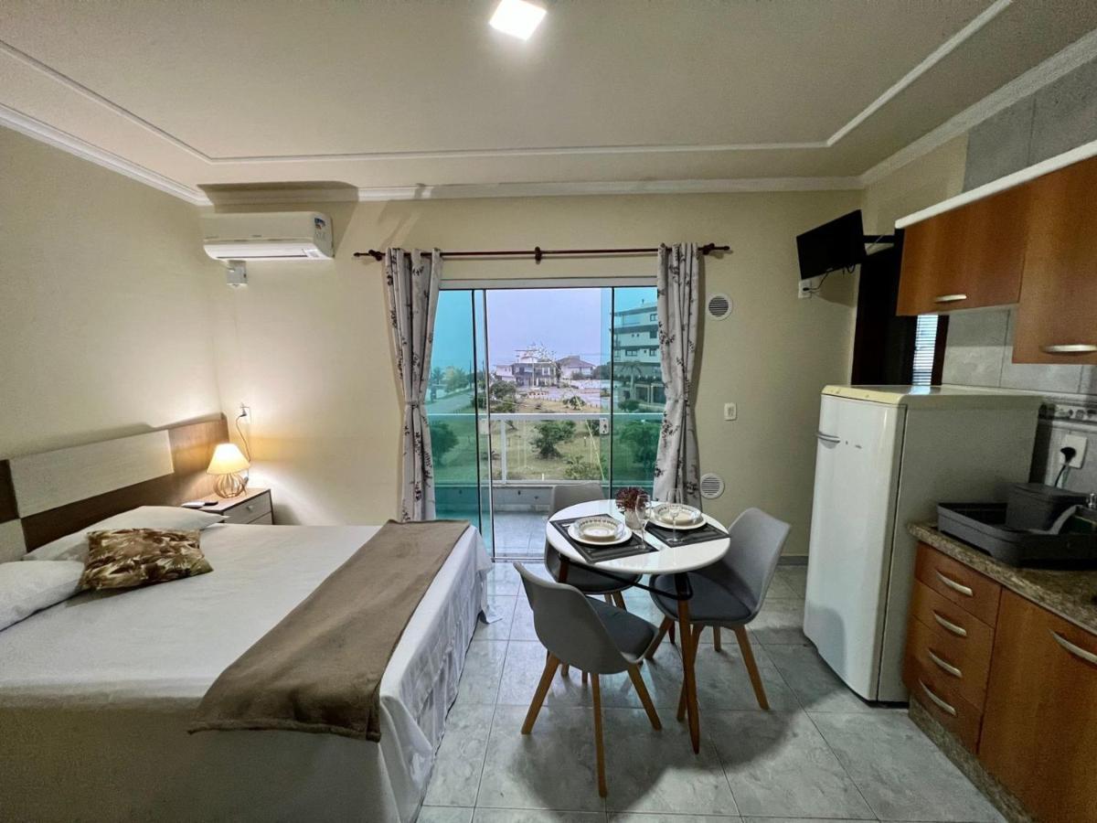 בומבינאס Estudio A 150 Metros Da Praia De Mariscal - V05 מראה חיצוני תמונה